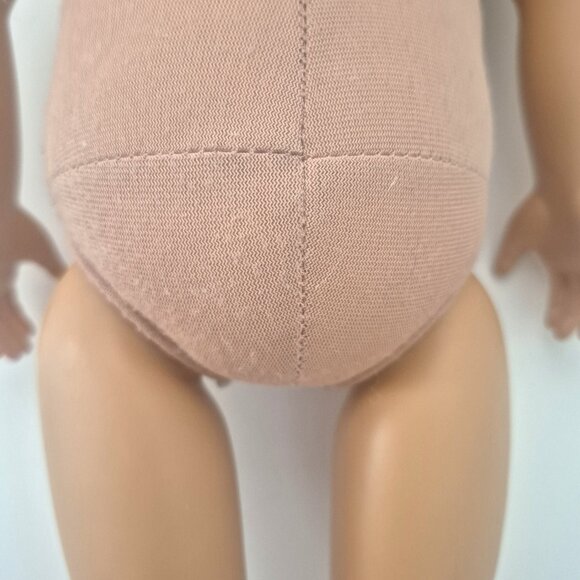 18" Our Generation doll, brunette - Picture 7 of 9